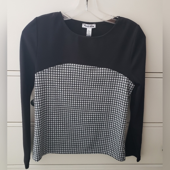 LOVE...ADY Women's Medium Long Sleeve Black and Ivory Gingham Top - Picture 3 of 9